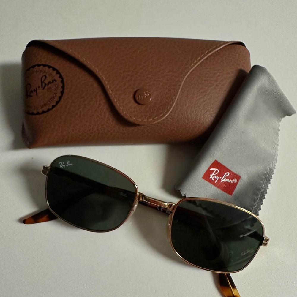 Ray-Ban RB3690 BRAND NEW sunglasses